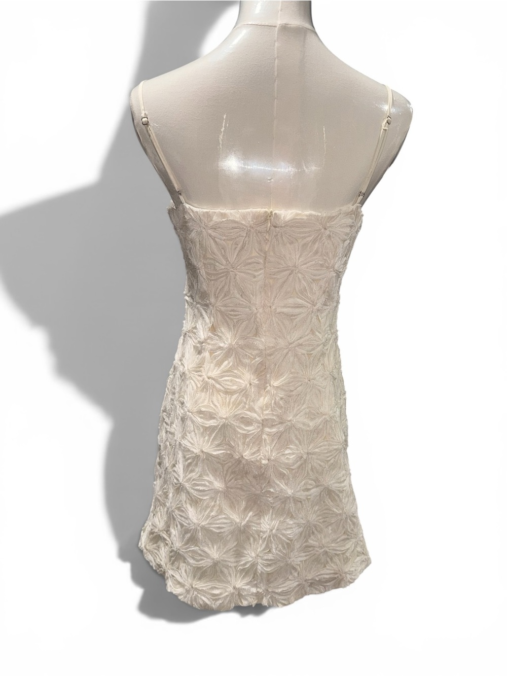 ASTR THE LABEL LACE 3D FLORAL PATTERN MINI DRESS SIZE XS FITS A SMALL BRIDAL - Picture 7 of 10